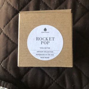 Jewelscent jewelry bath bomb Rocket Pop brand new